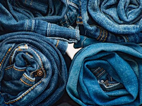 Does Cotton Denim Stretch? Exploring the Fabric of Fashion and Functionality