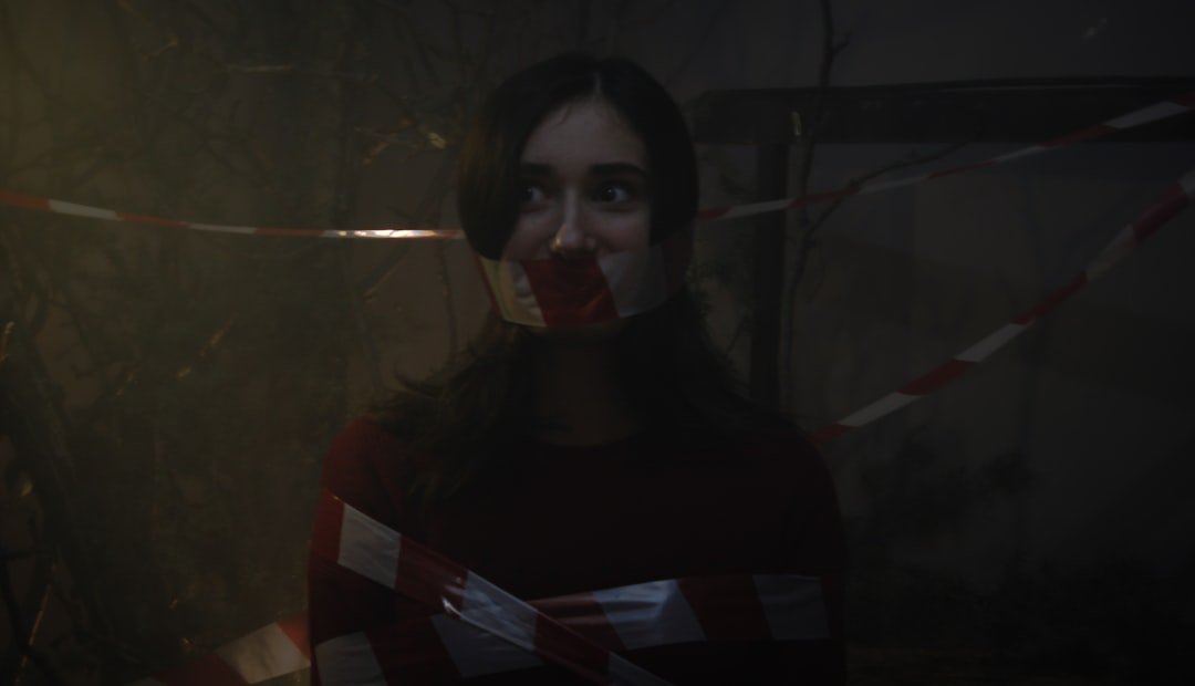 découvrez des histoires captivantes et des analyses approfondies sur le crime, ses causes, et ses conséquences dans notre société.